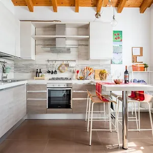 https://casenuove-viletta-indipendente-a-10-min-da-parma.emilia-romagnahotels.net